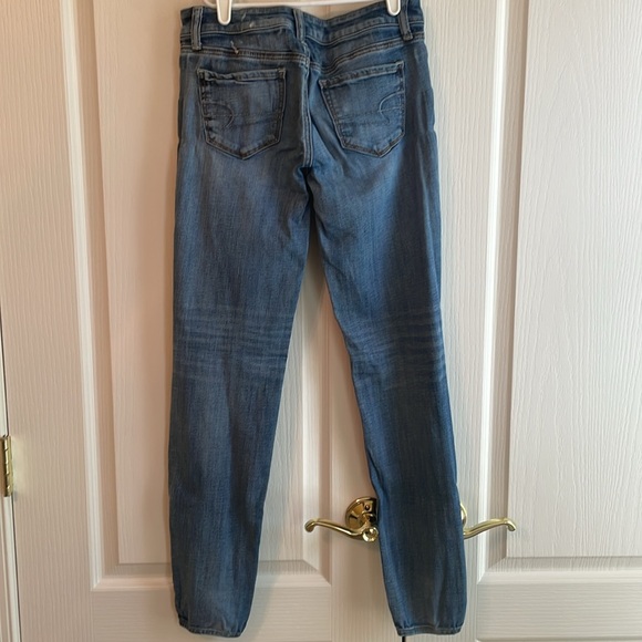 American Eagle Ripped Jeggings in Size 4 - Picture 3 of 4